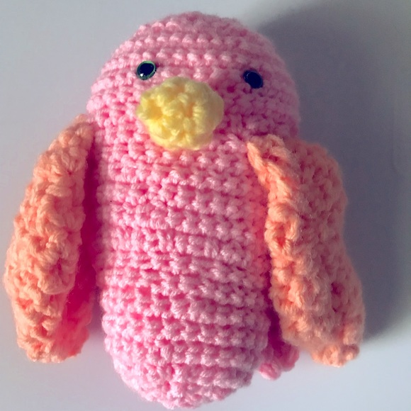 Other - 💖Wear Pink💖 Lil crochet bird